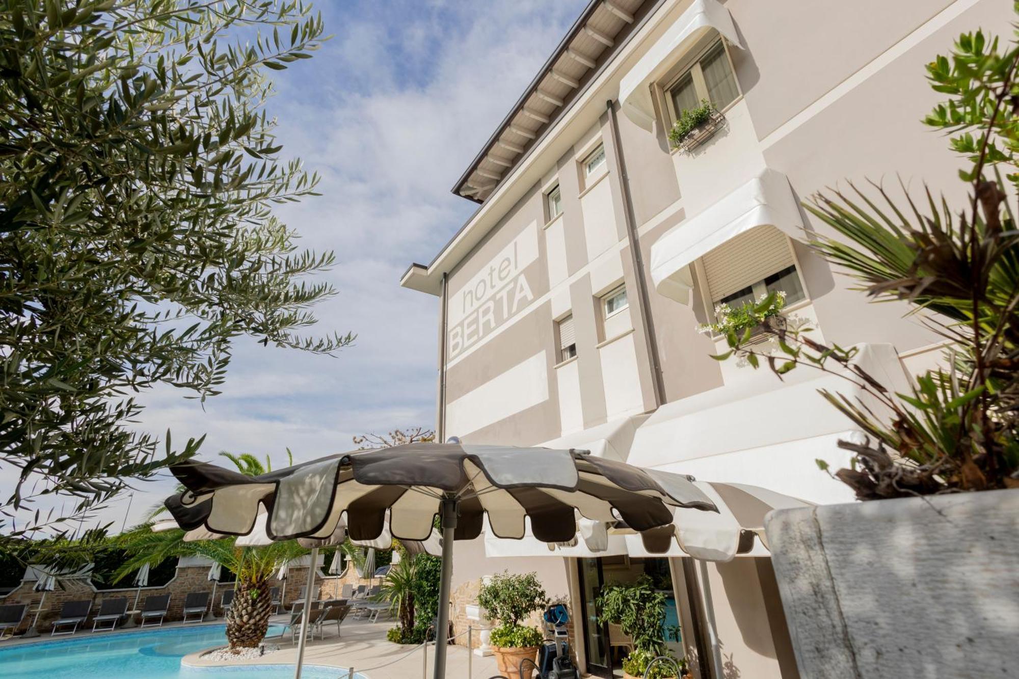 Hotel Berta Desenzano del Garda Zewnętrze zdjęcie