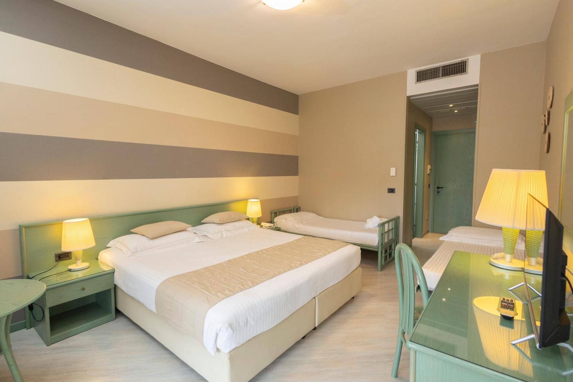 Hotel Berta Desenzano del Garda Zewnętrze zdjęcie