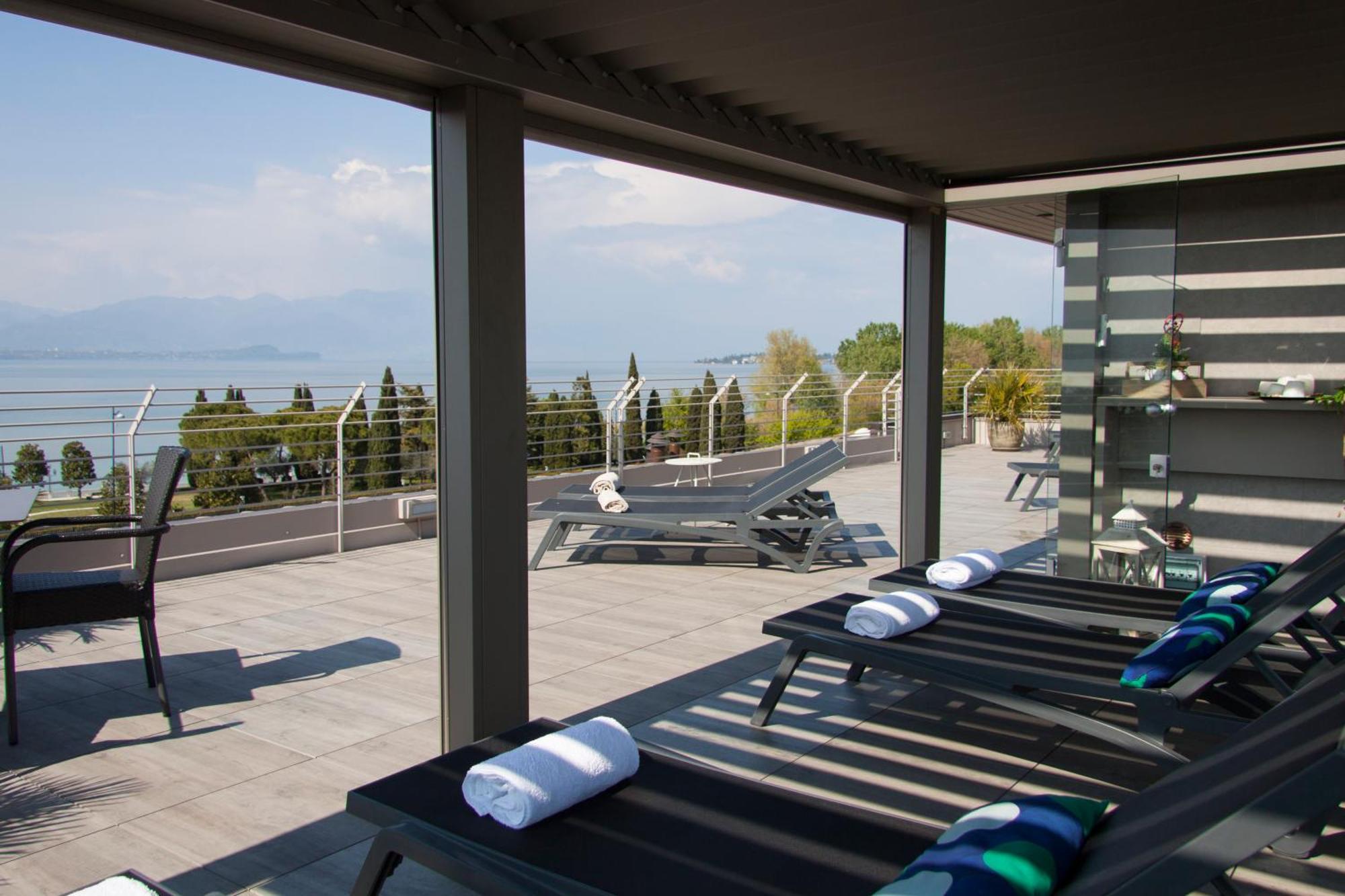 Hotel Berta Desenzano del Garda Zewnętrze zdjęcie